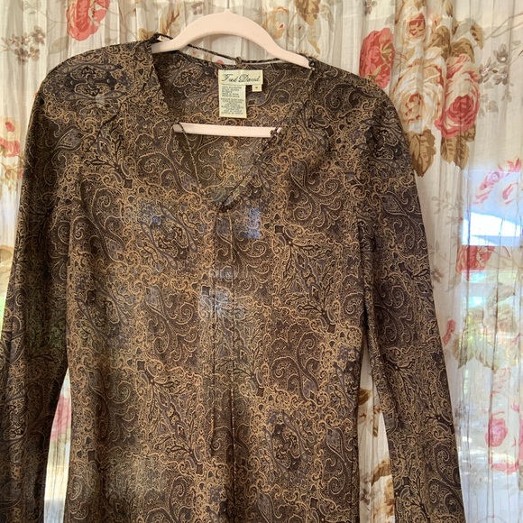 Misc women’s blouses - Picture 4 of 10